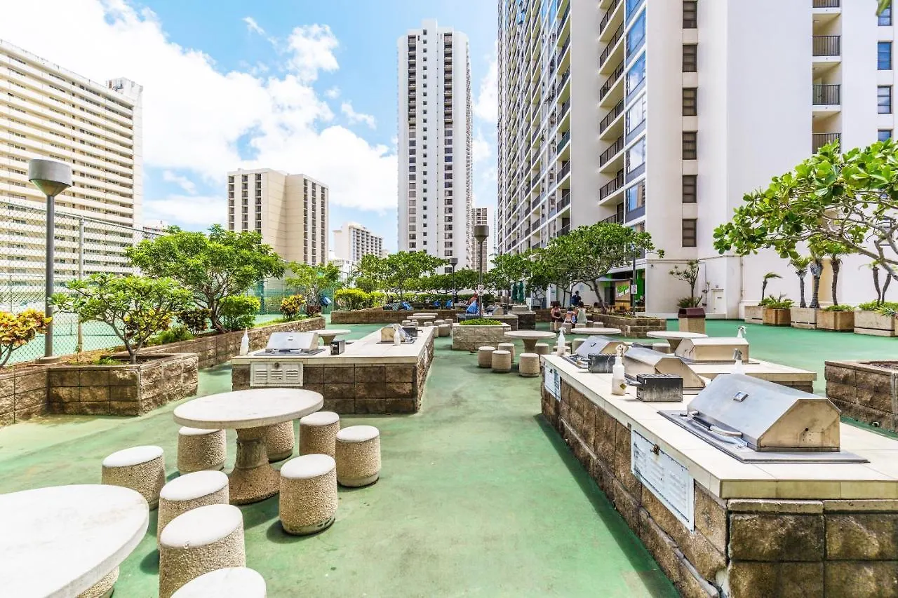 Appartamento Remodeled 1Br Condo, Ocean Views With Free Parking! Honolulu Stati Uniti
